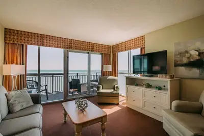 Image de Last Minute Rate, Direct Oceanfront 3br / 3ba, On Boardwalk, Corner, Central locatio