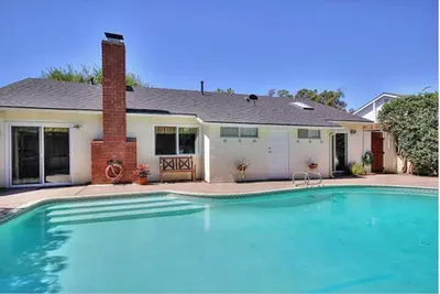 Image de Santa Barbara 4br 2ba, Piscine, Bain à remous, Plages, sommeil 10+, Ucsb,