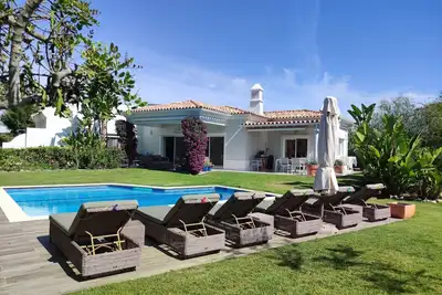 Image de Villa de charme perto de Golf and Beach \/ 6 pessoas