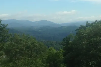 Image de Jusqu'à 7br / 5. 5ba Nc Blue Ridge Mountain Luxury Cabin - Longues vues et Ada Friendly