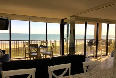 Image de Beachfront. . . South Corner 3 Bedroom With Spectacular Views