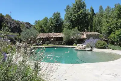Image de Superbe bergerie avec splendide piscine dans cadre exceptionnel, sans vis à vis.