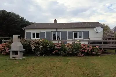 Image de maison de vacance sur terrain clos