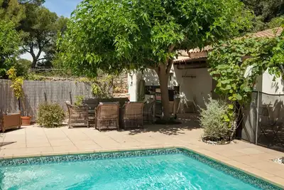 Image de Coquette maison en Provence, piscine, 3 chambres doubles-3 salles de bain, clim.