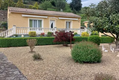 Image de Villa en Cévennes tout confort, récente toute équipée sur 1000 m2 de jardin