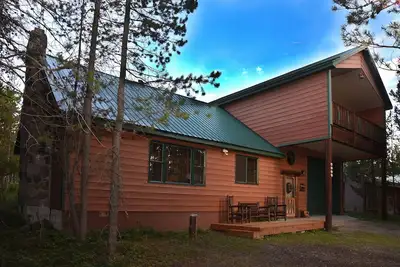 Grande 5 chambres, 4 cabines de bain près du parc national de Yellowstone! 17 couchages