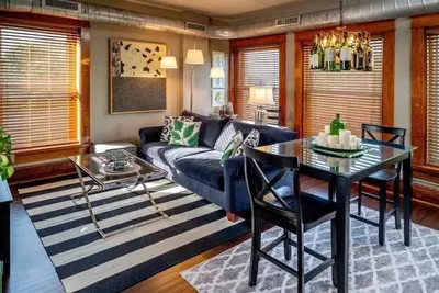 Image de Opulent Loft au centre-ville de Fayetteville - Quinnimont à Lafayette Flat