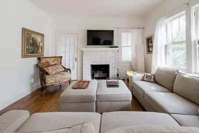 Image de Cottage bord de mer avec des touches modernes