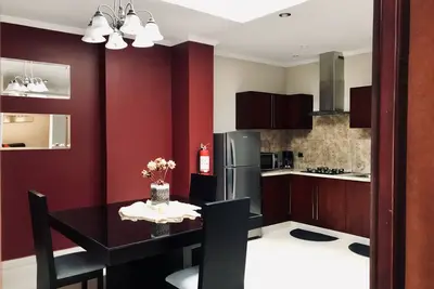 Image de Walkable to Downtown\/Stadium\/Hosp. St Ines. 2b\/2b Apartment + Terrace 2nd Floor