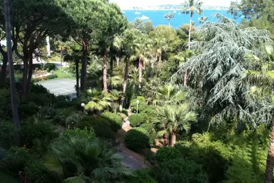 Image de Studio Vue Mer 35m2 - Parking Prive - Piscine Tennis - Parc - Residence Standing