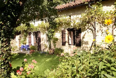 Image de Gite de charme, calme, jardin cloture, piscine a partager, au Périgord