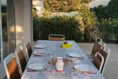 Image de Chatelaillon: Maison T5 Avec Piscine (de 7x3, 5 M2) et Portique:Terrain De 899m2