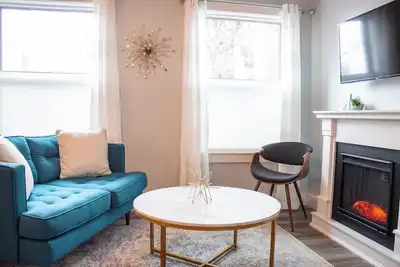 Image de The Douglas on Third Owner's Suite: Adorable appartement sur Downtown 3rd Street