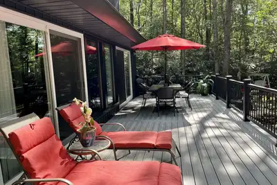 Image de Belle retraite du lac Naomi! Marchez jusqu'à la piscine. Détendez-vous, renouvelez et rafraîchissez!