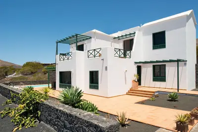 Image de Villa de luxe, piscine, vue mer, A \/ C, barbecue, Wifi, tennis de table