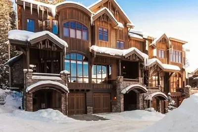 Base Camp-Play dure alors repose-toi bien dans le luxe! Ski in / out 4 Br-isolée-Jane Crk