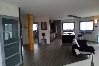 Image de Loftcosy 115m2 maison ronde en bois, Wifi et parking gratuit, n°siret: 439970997