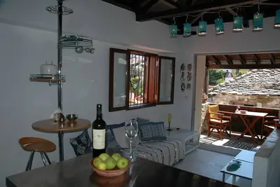 Image de Agapi Julia, reconstruite avec goût, abondance de luxe. Vieille ville de Skopelos