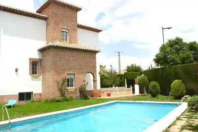 Image de # # # Maison impressionnante pour 12 - piscine, jardin et barbecue