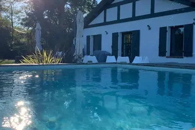 Image de Piscine privée, Fibre, maison au calme tout confort, 3 ch, 3sdb, 3wc classée 3*.