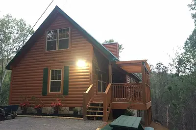 Image de Détendez-vous et profitez de la cabane d'ours curieux à Gatlinburg Private Perfect Location!