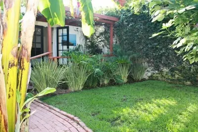 Image de Adorable chalet à quelques blocs à Windansea Beach-grande valeur!