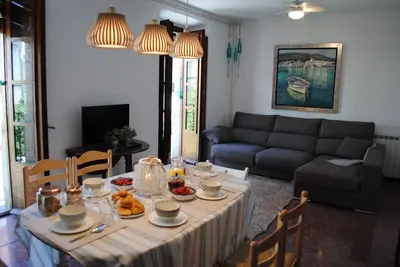 Image de Grand appartement à 50m de la plage dans le meilleur emplacement avec parking