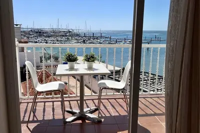 Image de Appartement avec vue magnifique sur la mer, le port et Isla de Lobos. avec solaire