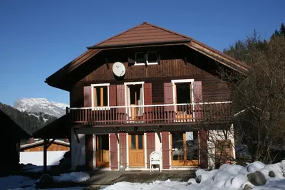 Image de Chalet indépendant, confort, charme et lumière;vue sur Mont-Joly, , Miage, Warens.