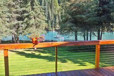 Image de The River House - Privé 1. 6 acres Upper Kenai Riverfront Home - Cooper Landing