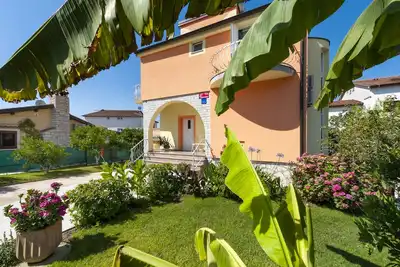 Image de Villa avec appartement en duplex, vue sur la mer et Wi-Fi à Rovinj-Borik