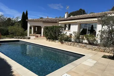 Image de Maison d'architecte avec piscine, proche mer, 6 adultes \/ 2 enfants