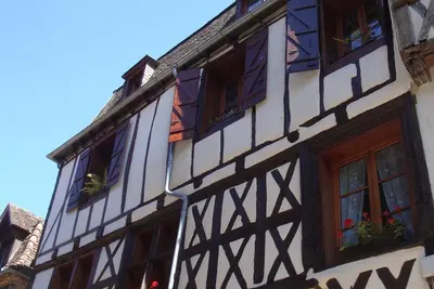 Image de La Dordogne, charmant appartement. au centre du village médiéval, à quelques pas de la rivière