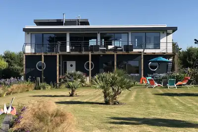 Image de Villa bord de mer 50 m, Jacuzzi, Sauna, Kayak, Paddle, Vélos