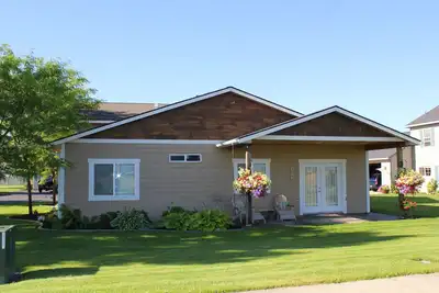 Image de Près de tout! Maison bien équipée, située au centre près de Coeur D'alene.