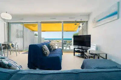 Image de Appart T3 pour 6 personnes Rdc, face à la mer avec accès privé direct plage