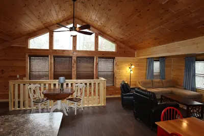 Image de Magnifiquement rénové cabine d'une chambre. Demandez des promotions!