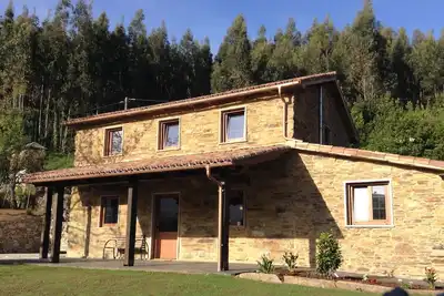 Image de Casa Da Fonte, pays d'origine sur les marches du pied des plus hautes falaises d'Europe