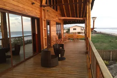 Image de Belle maison de plage pour toute la famille. Vue incroyable
