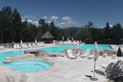 Image de Charmante maison dans domaine de prestige****