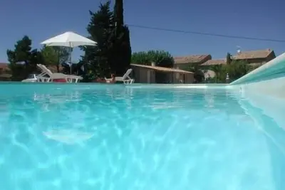 Mas provencal avec piscine