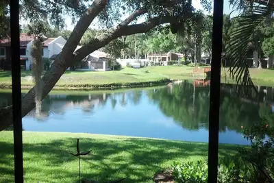 Image de Tarpon Woods Condo avec vue sur le lac