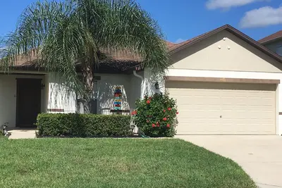 Image de Près de Disney 3 chambres \/ 2 salles de bain «Florida Oasis» avec piscine et spa grillagés