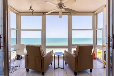 Image de Condo Direct Beachfront 2 Bd sur la magnifique côte du golfe de Floride!