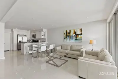 Image de Jan / Fev Locations Mensuelles / Meilleur Prix Joli Condo Front De Mer REMODELÉ /