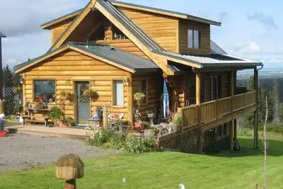 Image de Vivez une expérience authentique de 5 étoiles dans une cabane en rondins d'Alaska au \"The Eagles Nest\"