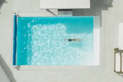 Image de Villa avec piscine chauffée et un bain à remous avec vue sur la mer tranquille privé - zone