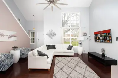 Image de Casa Zephyr - Idéal pour les grands groupes et le dos au parc local. Emplacement!