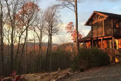 Image de Blue Ridge Bound! Superbes vues au sommet d'une montagne au bord du lac