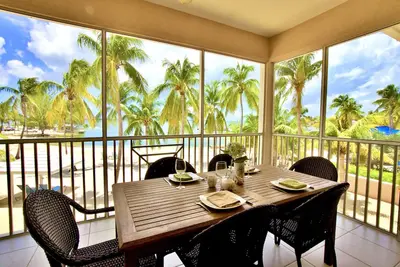 Image de Détendez-vous, Kayak, \/ Paddle Board \/ Vélo cette île Paradise -7up by CaymanVacation